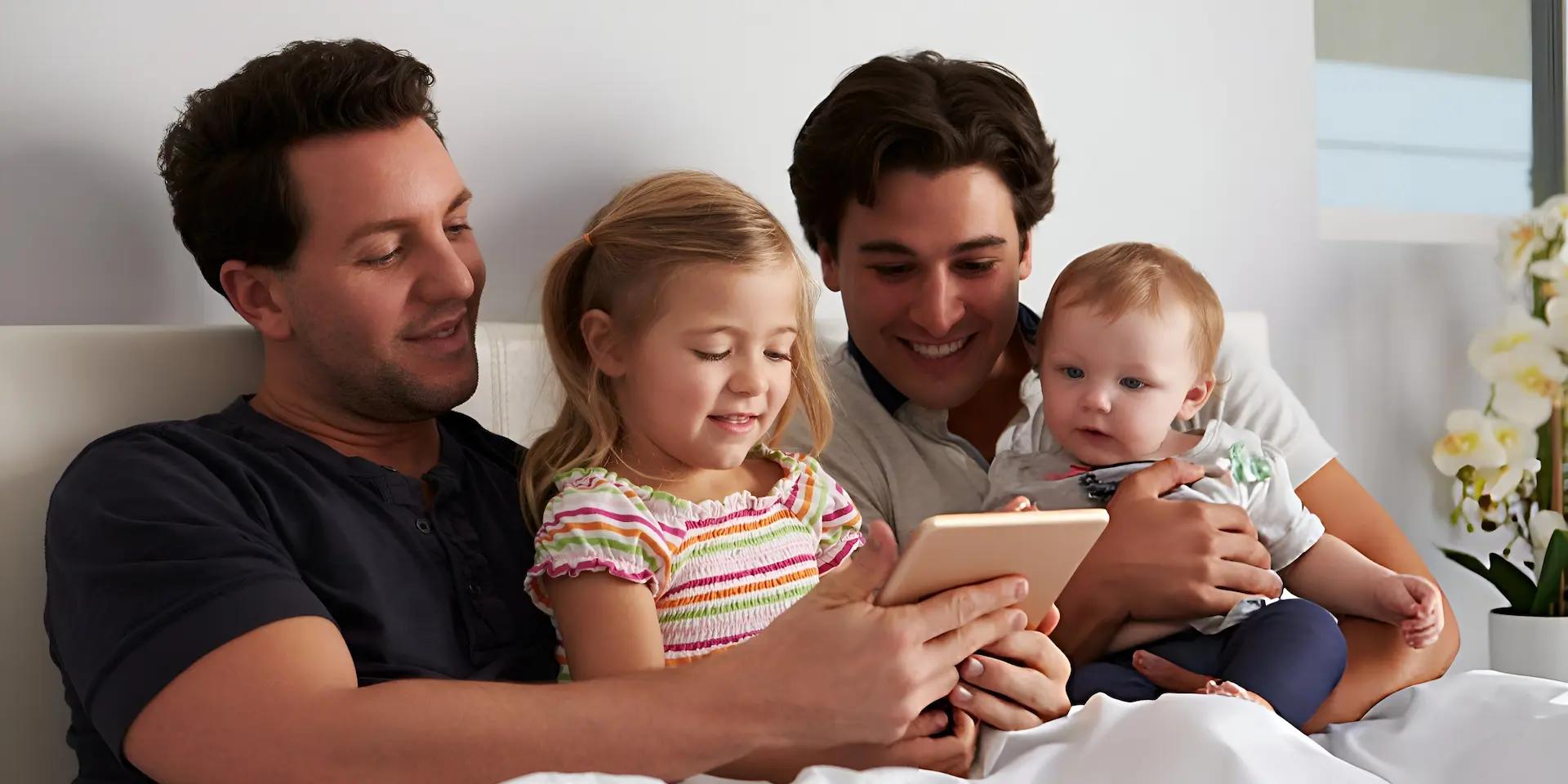 parents learning about independent surrogacy costs